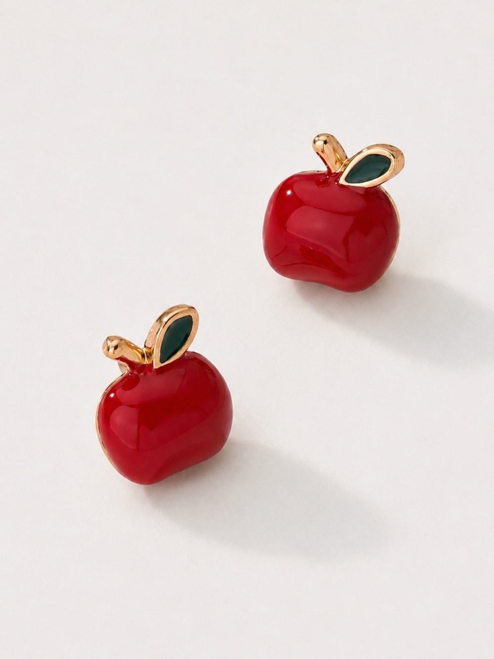 New! Preppy Y2K Red Apple Picking Teacher Post Earrings NWOT 2019